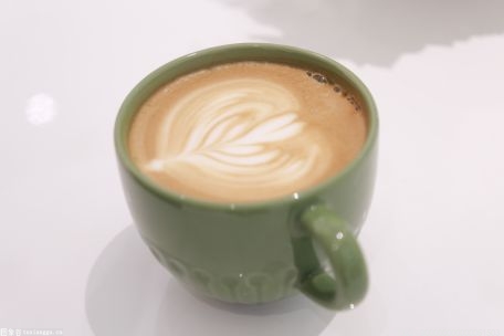 蓝山咖啡多少钱一杯  属于什么档次  蓝山咖啡和雀巢咖啡哪个好？